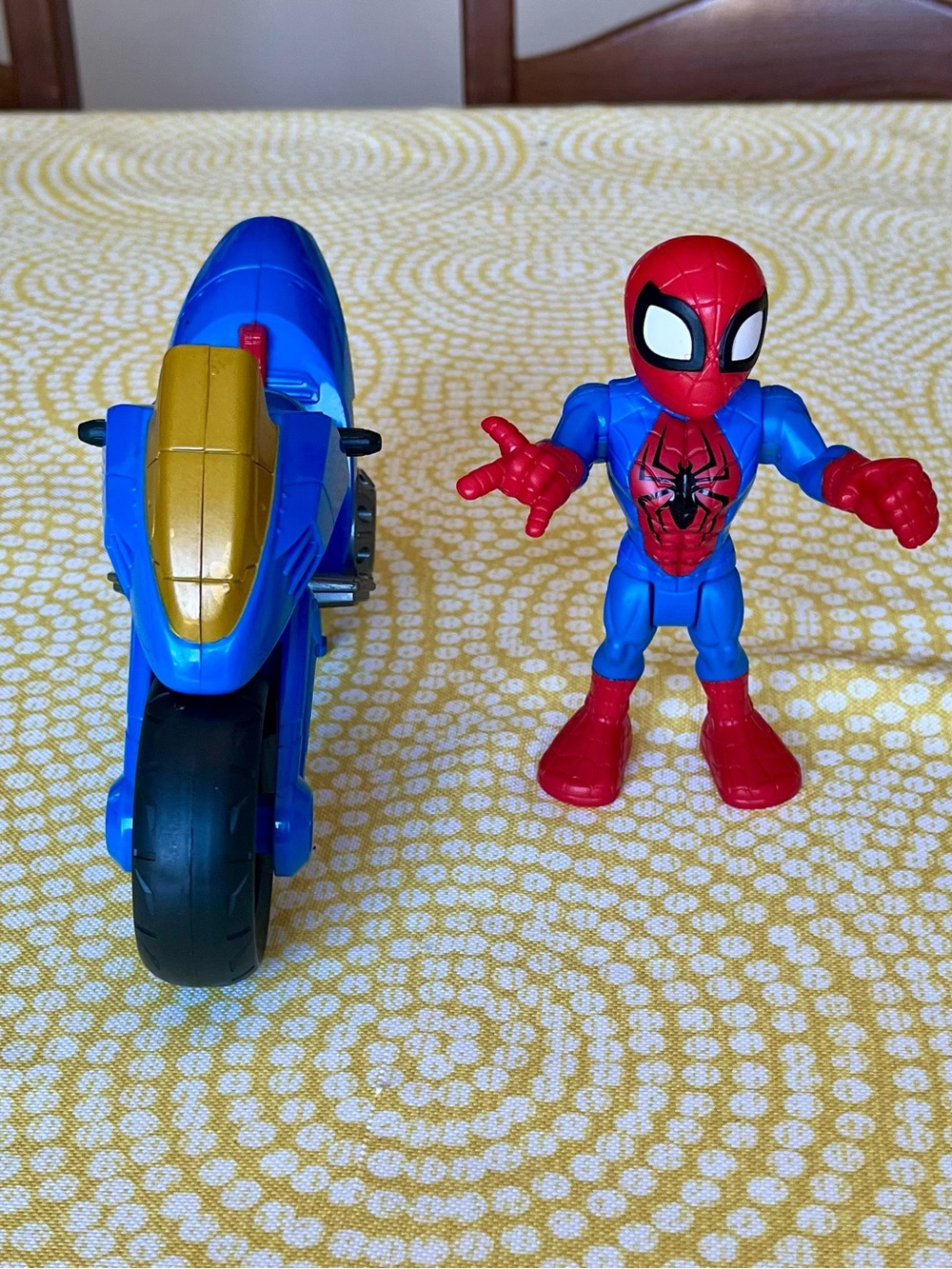 2018 Hasbro Marvel Playskool Super Hero Adventures Spider-Man & Motorcycle